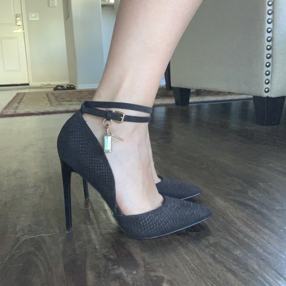 Stiletto Heels!!! - Picture 3 of 3